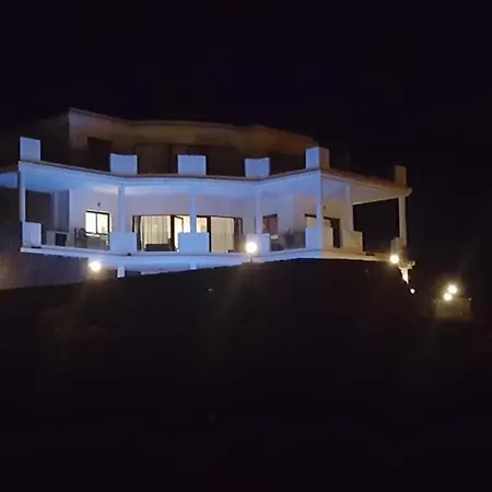 Pensionat Kirdrew Casa *